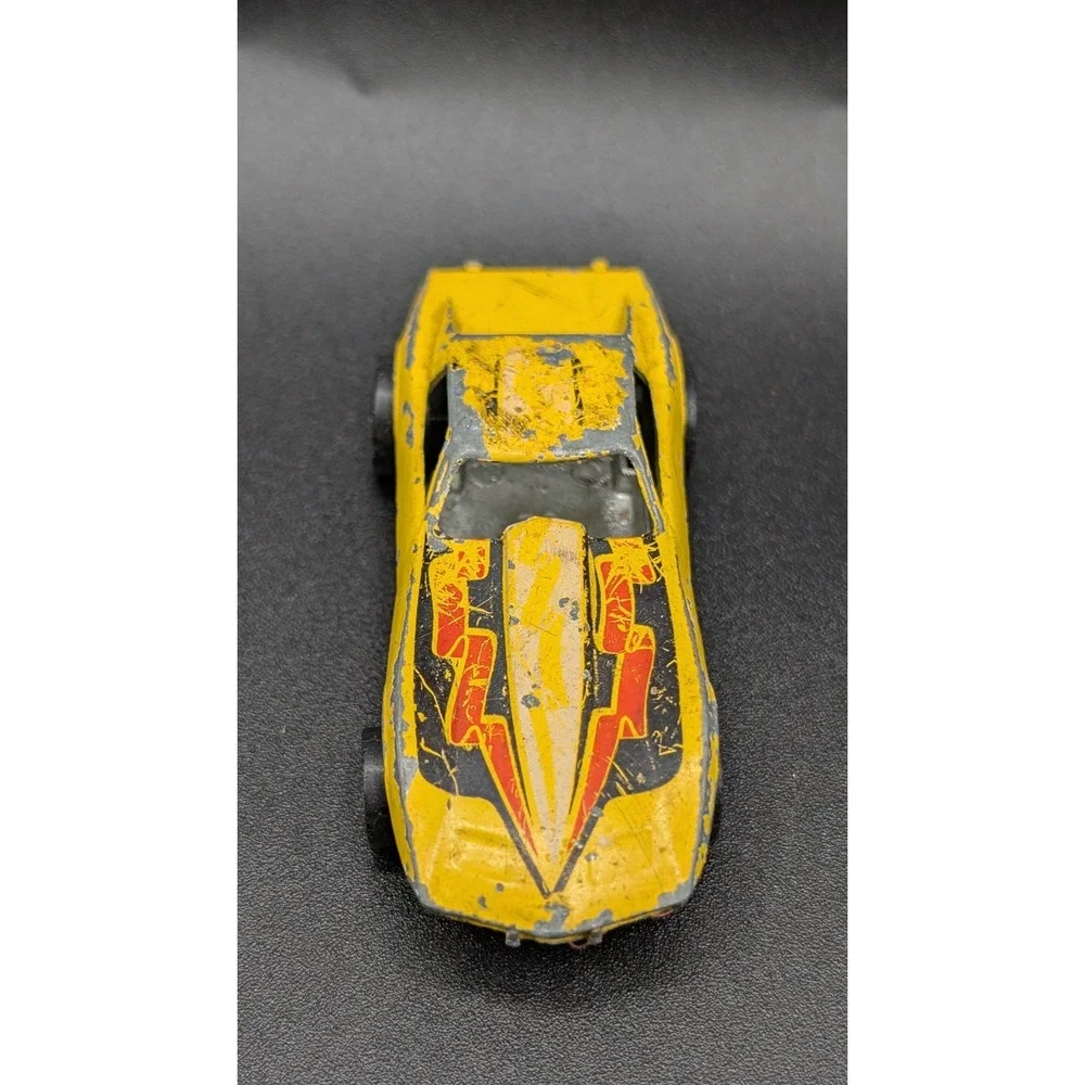 Hot Wheels, Maisto & Matchbox Lot of 6 Modern & Vintage Die-cast (1970s To 2000)